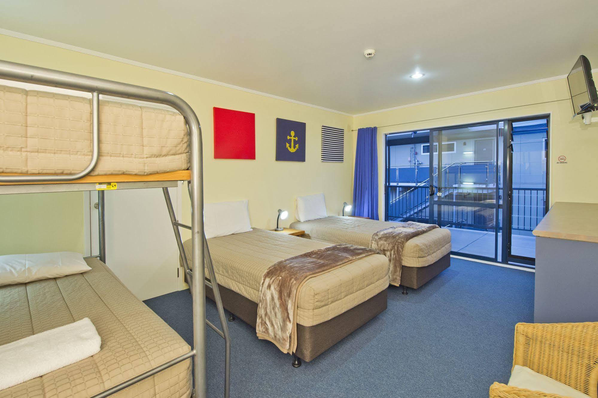 Saltwater Lodge Backpackers Paihia Dış mekan fotoğraf